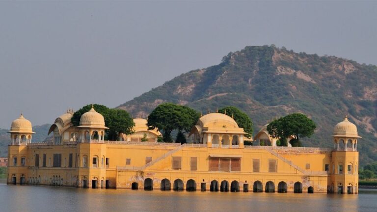 Jaipur Tour From Udaipur