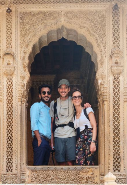 Jaisalmer Heritage Walking Tour With Professional Guide - Key Points
