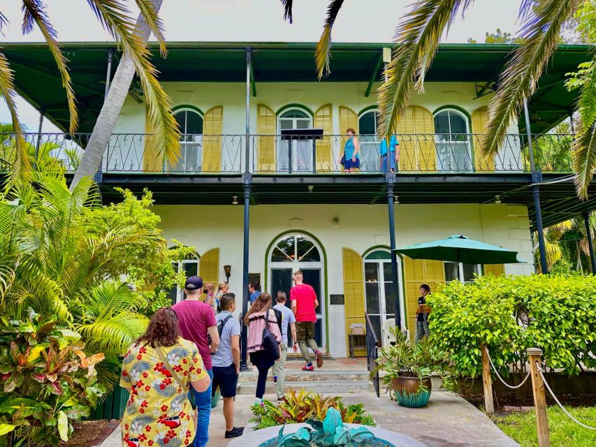 Key West: Hemingway Tour With 3 Food Tastings & 3 Cocktails - Key Points