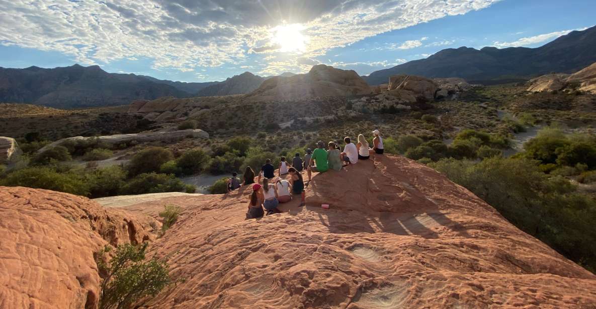 Las Vegas: Sunset Hike and Photography Tour Near Red Rock - Key Points