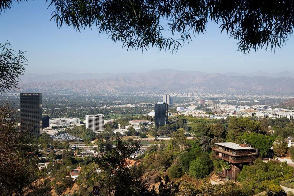 Los Angeles: The Best of Celebrity Homes With Pro Guide - Key Points