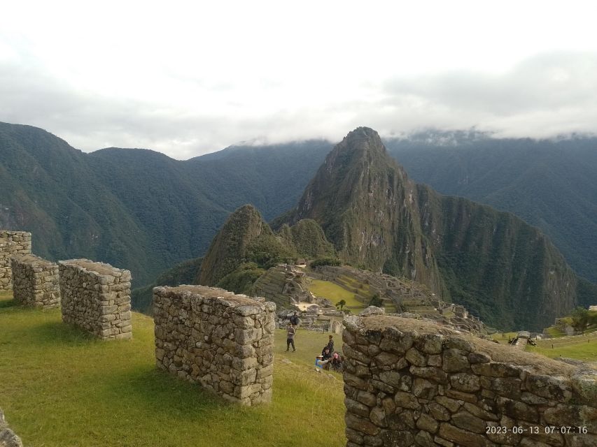 Luxury Tour to Machu Picchu by First Class Train - Key Points