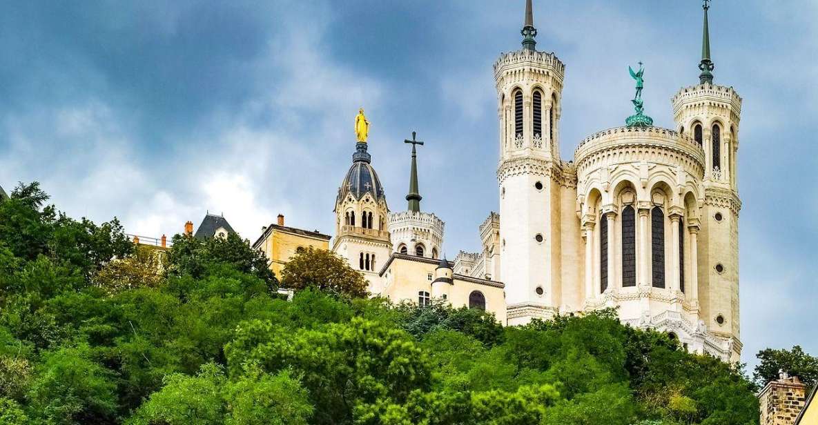 Lyon: Private Guided Walking Tour - Tour Pricing and Duration