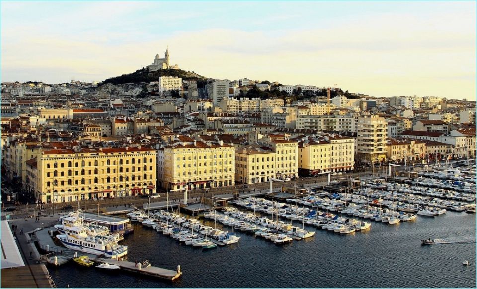 Marseille: Private City Center Walking Tour With Cruise - Key Points