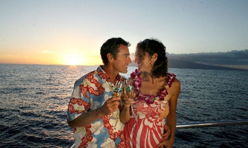 Maui: Breathtaking Sunset Cocktail Cruise in Kaanapali - Key Points