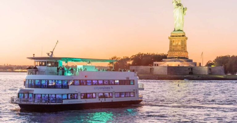 New York City: Harbor Cruise With Brunch Buffet From Pier 15