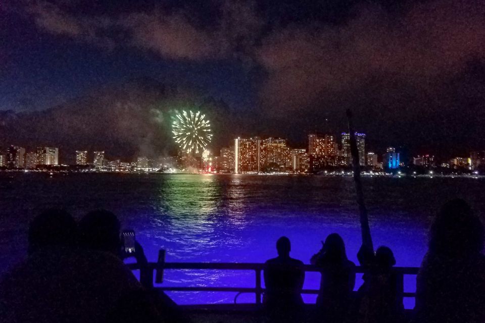 Oahu: Waikiki BYOB Friday Night Fireworks Cruise - Duration and Language