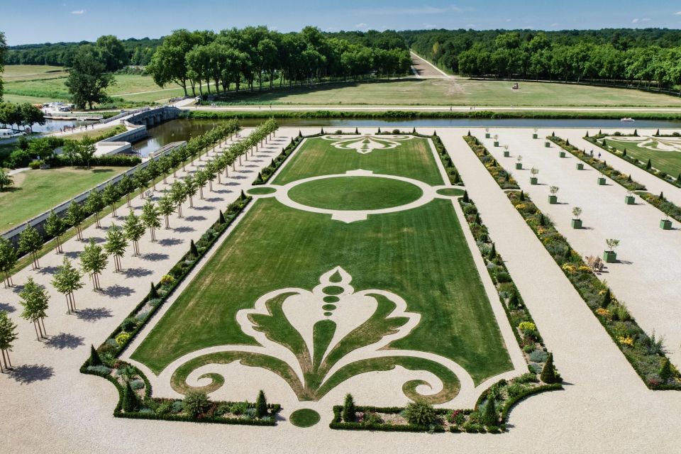 Paris: Château De Chambord and Chenonceau Private Day Trip - Key Points