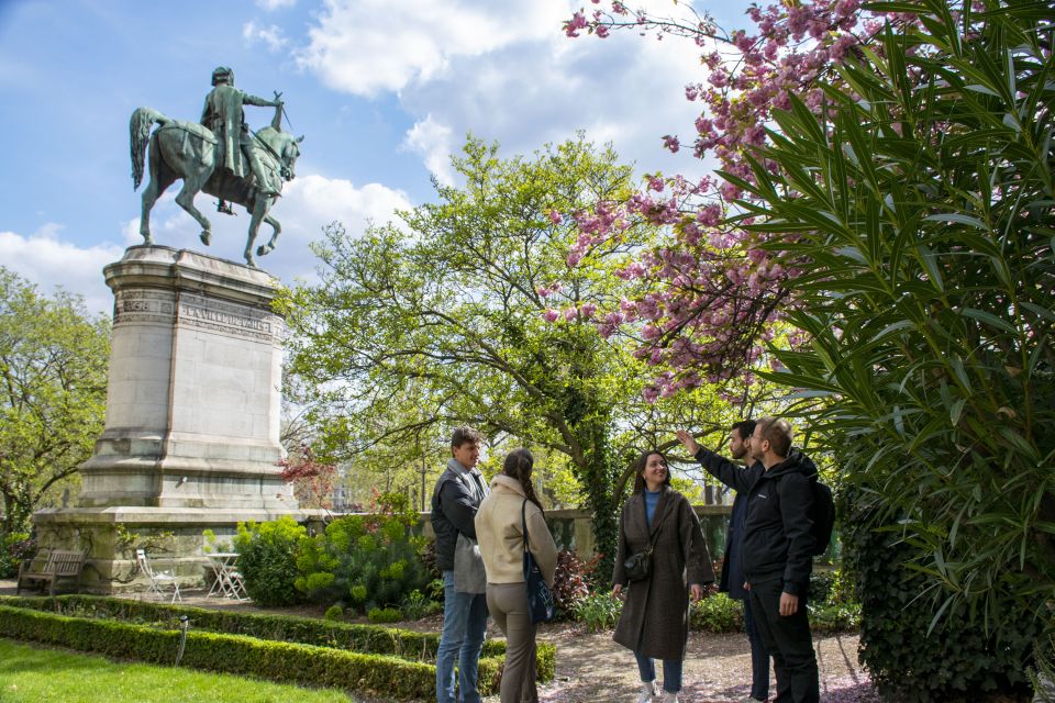 Paris Private Custom Tour: Half-Day With a Local Guide - Key Points