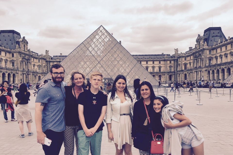 Paris: Private Customized Tour With a Local Guide - Key Points