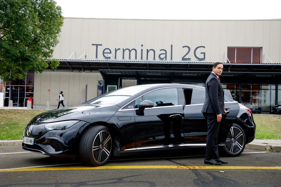 Paris: Private Driver Transfer Charles De Gaulle Airport - Key Points