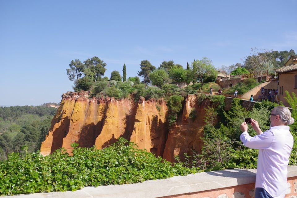 Provence: Guided Tour of the Hilltop Villages of Luberon - Key Points