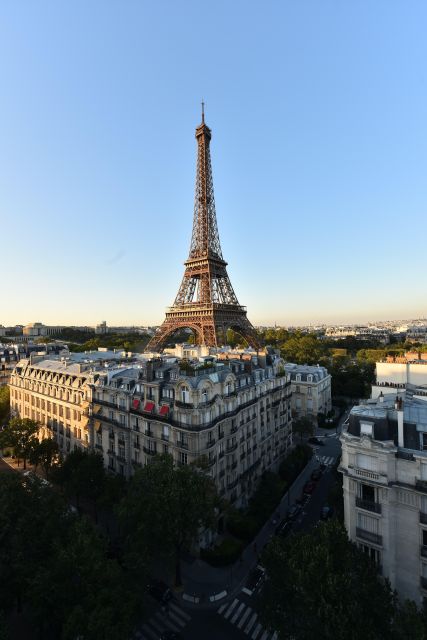 Romantic Eiffel Proposal on Enchanted Private Terrace - Key Points