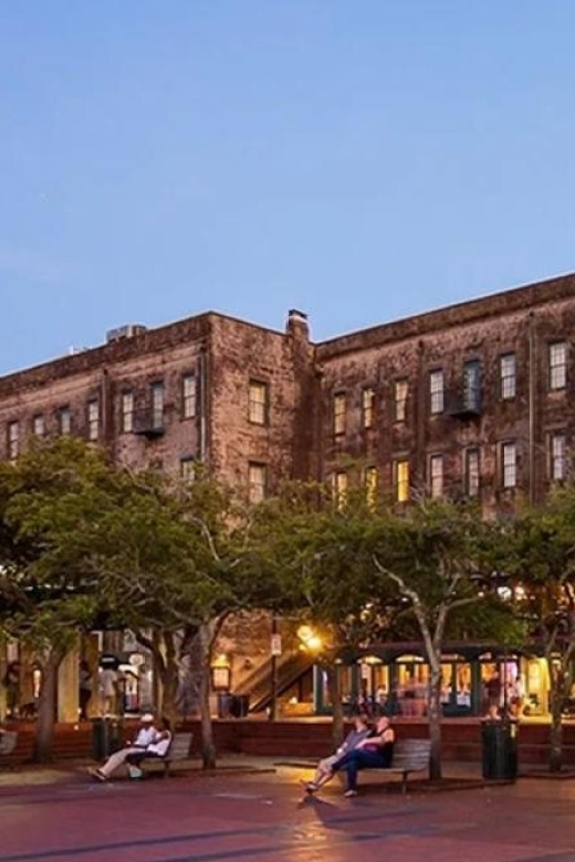 Scenic Savannah Small Group Evening Walking Tour - Key Points