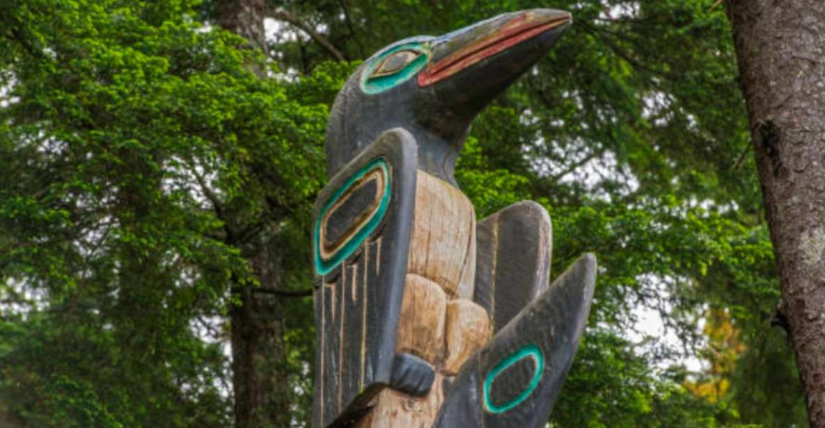 Sitka: Totem Poles, Raptor Centre, & Fortress of Bears Tour