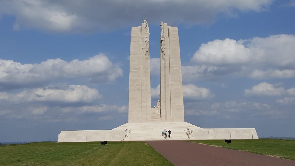 Vimy, the Somme: Canada in the Great War From Amiens, Arras - Vimy Ridge Visitor Education Centre