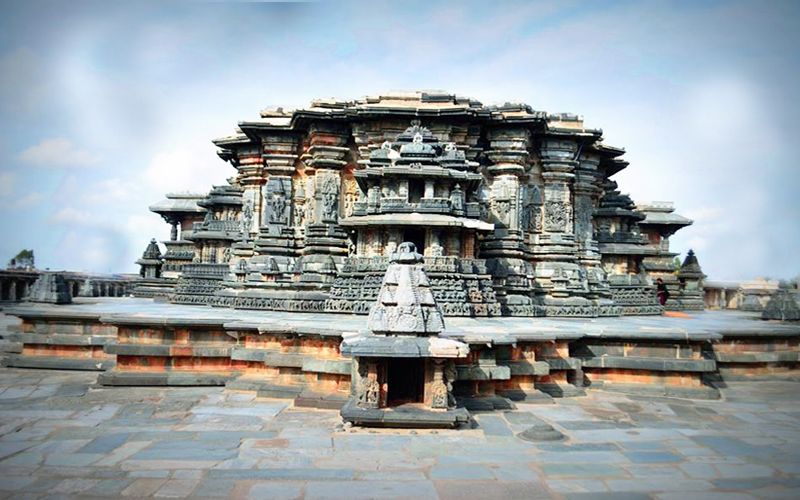 Day Excursion of Belur, Halebeedu & Shravanabelagola - Excursion Details