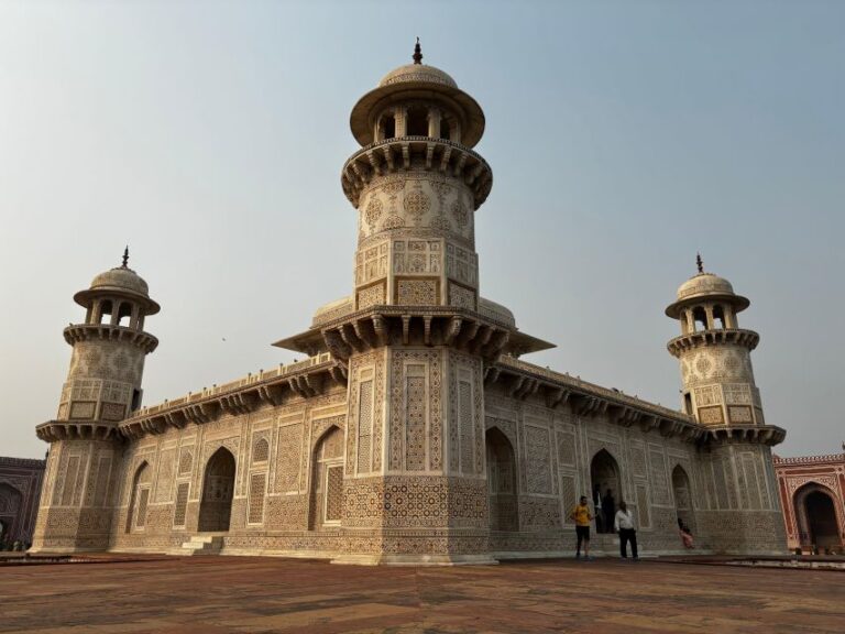 From Delhi :- Golden Triangle Tour By Car 03 Nights 04 Days