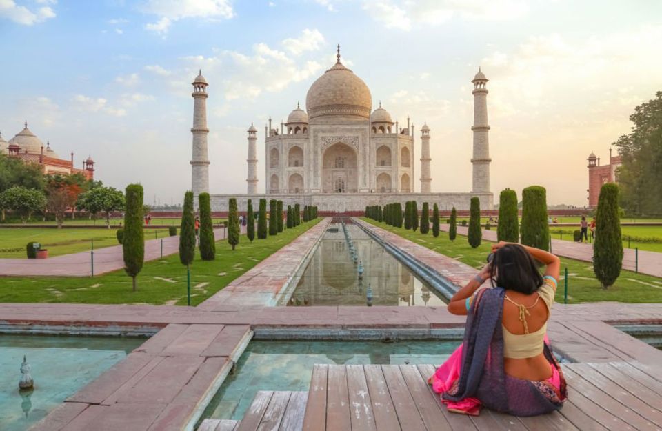 From Delhi : Overnight Agra Tour With Hotels , Lunch , - Tour Overview