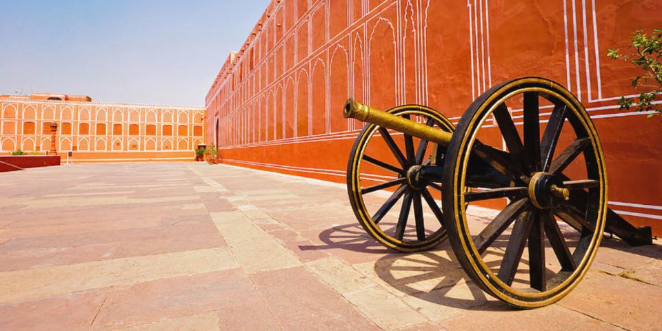 Golden Triangle Tour With Neemrana Fort - Tour Overview