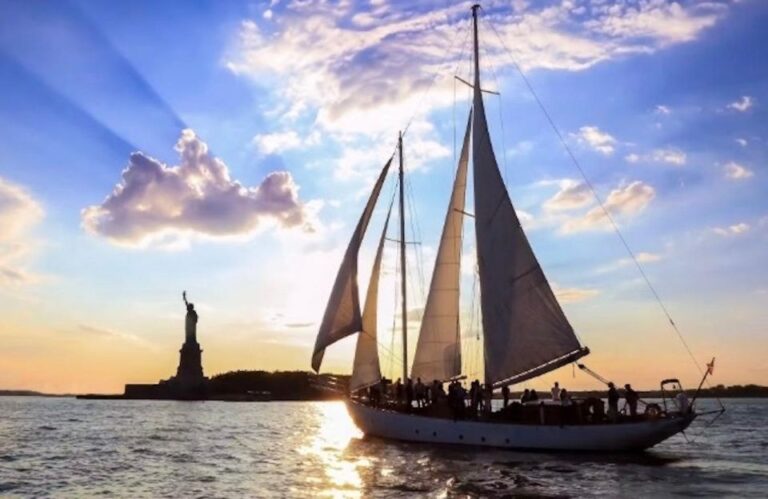 New York City: Sail With Lobster & Craft Beer
