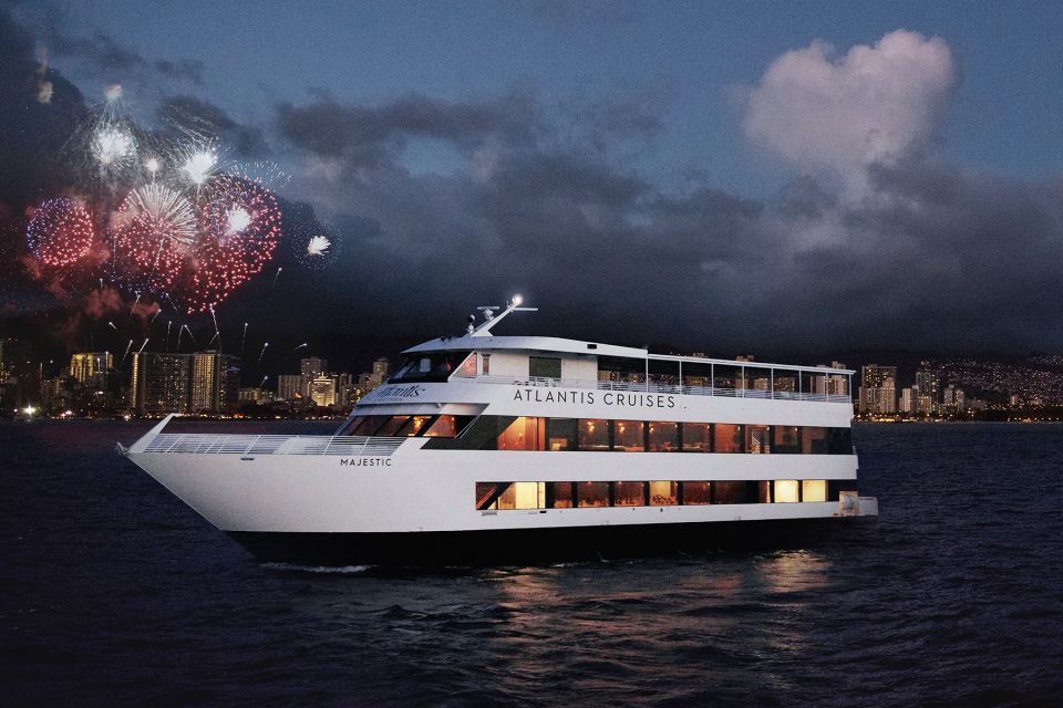 Oahu: Friday Night Fireworks Cocktail Cruise - Activity Overview