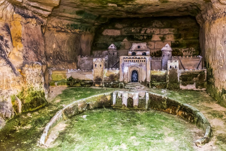 Paris Catacombs: VIP Skip-the-Line Restricted Access Tour