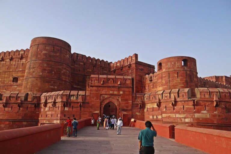 Private Agra Taj Mahal Overnight Tour by Car/Red Fort