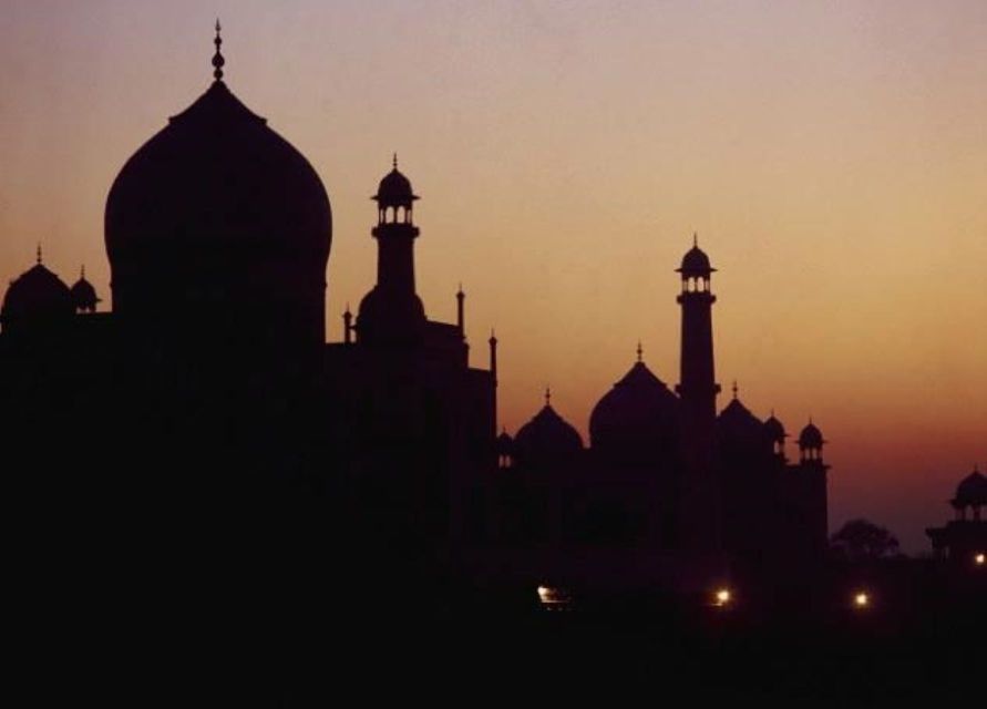 Sunset Taj Mahal Tour With Skip-The-Line & Lateral Entry - Tour Overview