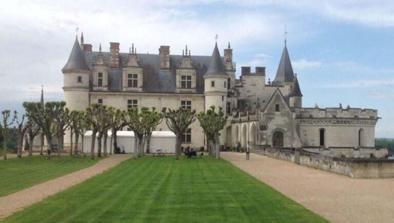 Touraine: Amboise Castle and Clos Lucé Castle Tour