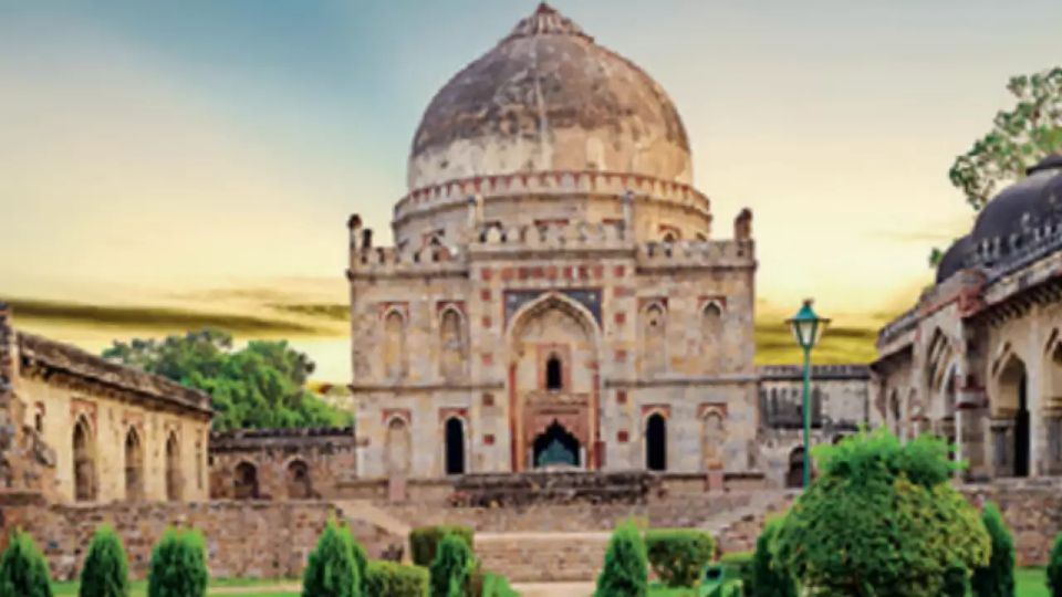 Delhi: 1 Day Delhi and 1 Day Agra Tour by Car - 1N2D - Itinerary Details