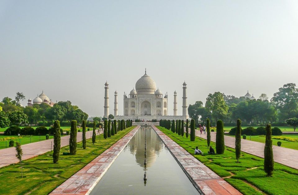From Delhi: Private 2-Day Delhi & Agra Tour With Hotel - Itinerary Highlights