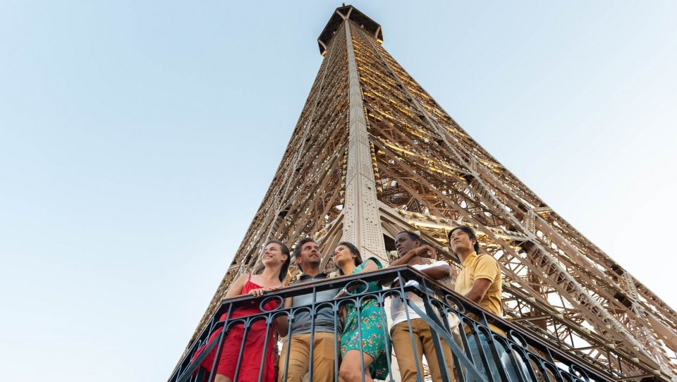 Paris: Eiffel Tower Hosted Tour, Seine Cruise and City Tour - Meeting Point