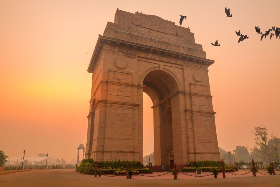 From Delhi: Private Luxury Delhi Full Day Sightseeing Tour - Common questions