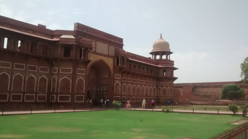 From Delhi : Taj Mahal & Agra Fort Guided Tour - Important Information