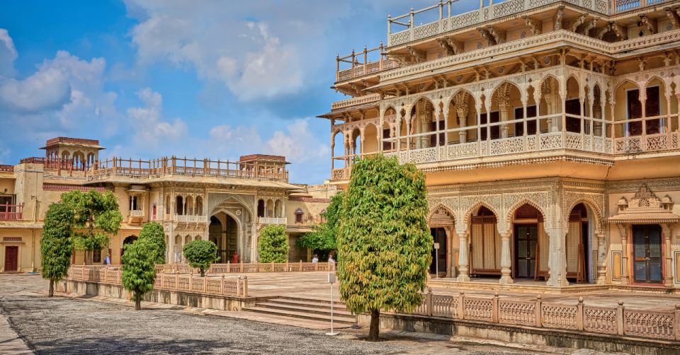 Jaipur: Private City Tour With Optional Buffet and Tickets - Important Information for Visitors