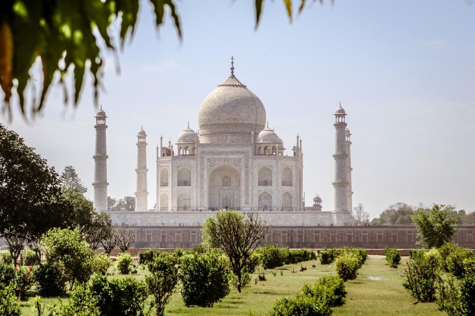 Private Agra Taj Mahal Overnight Tour by Car/Red Fort - Common questions