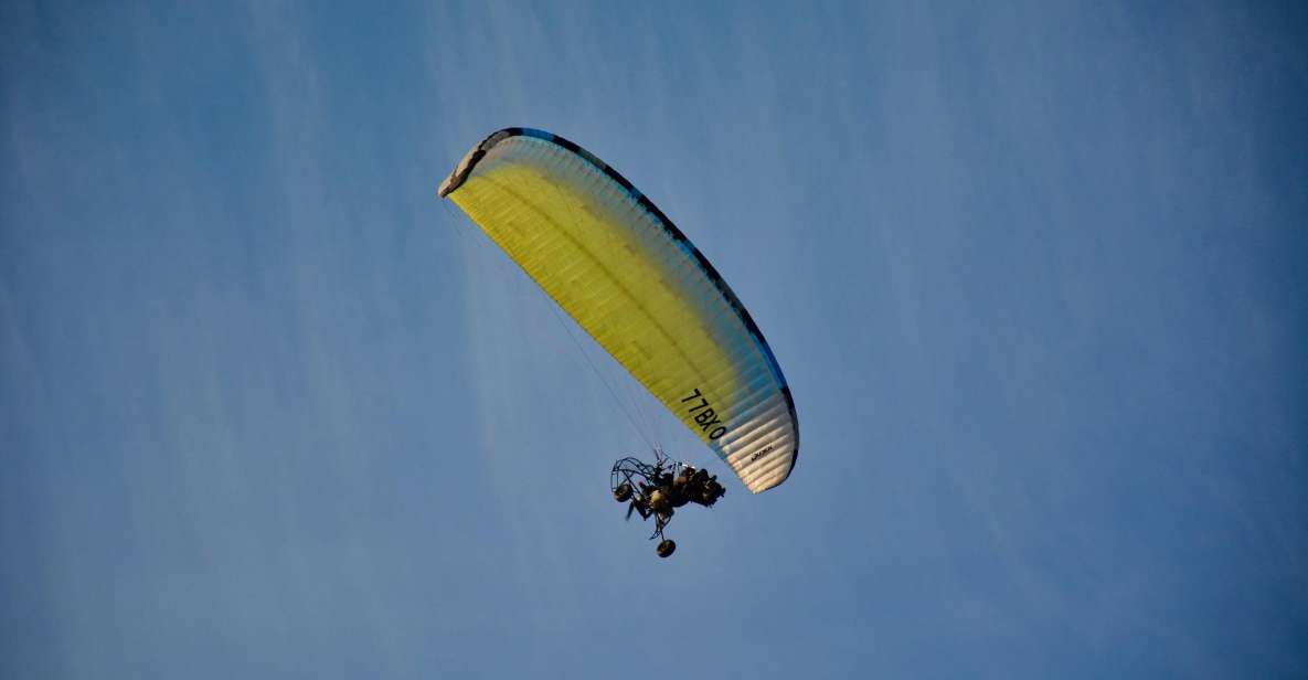 South of Paris: Paramotor Discovery Flight - Instructor & Group