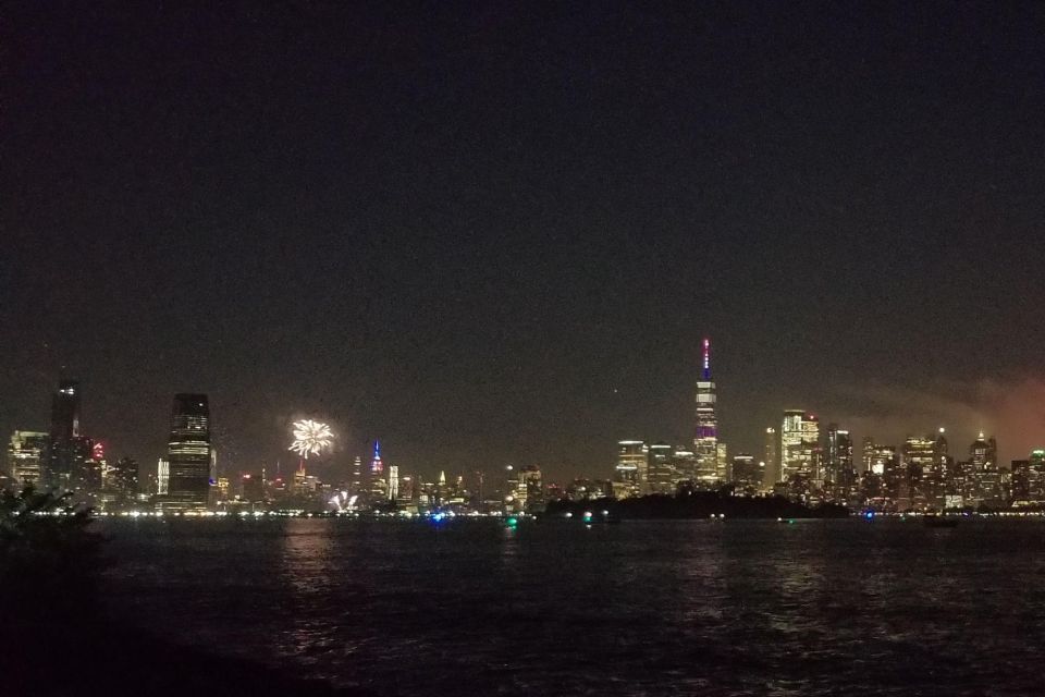 New York City Skyline & 4th of July Fireworks - Additional Details