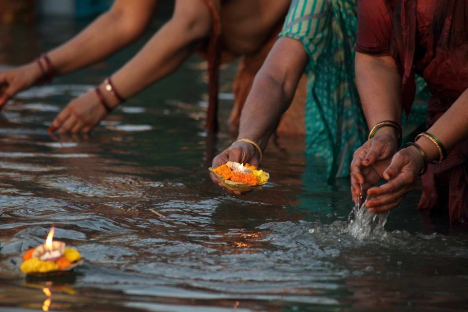 Varanasi: 3-Hour Evening Aarti Tour With Boat Ride - Directions and Logistics