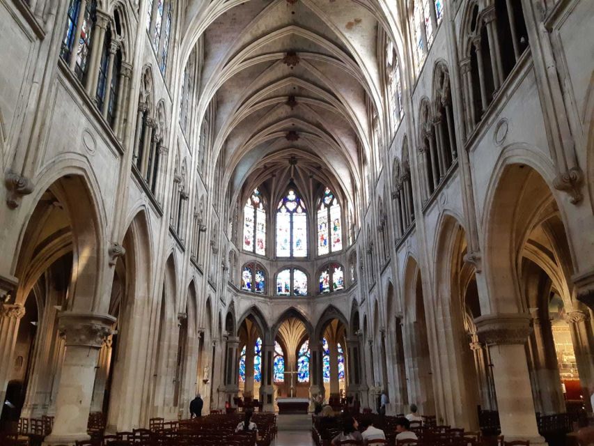Notre-Dame, Île De La Cité & St. Severin Private Family Tour - Common questions