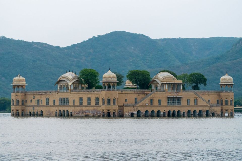 Jaipur City Private Tour With Guide by Car - City Palace