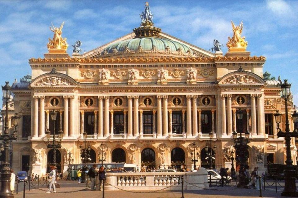 Paris: CœUr De Bohème Tour - Heart of the City - Key Points
