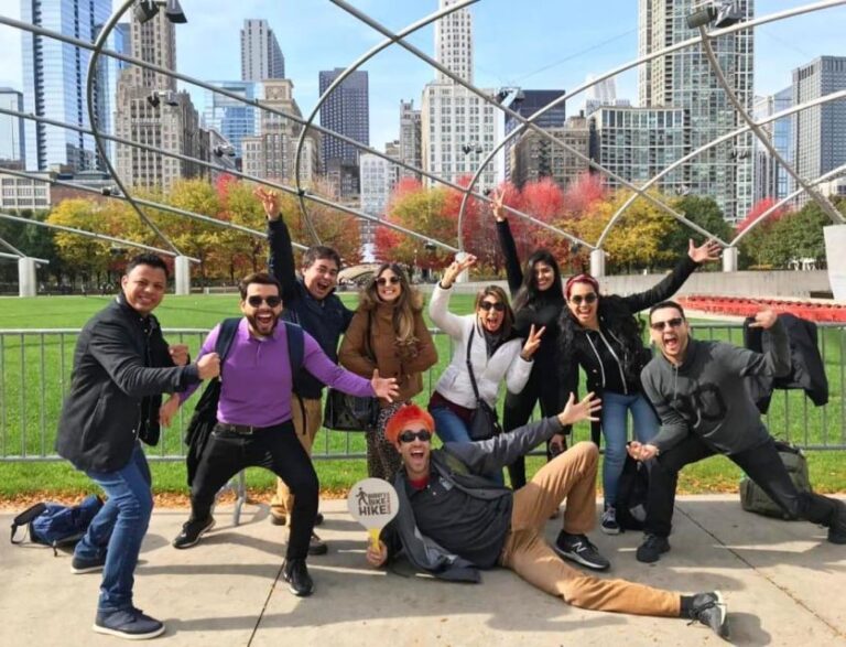 Chicago: Full Day Food Walking Tour + FREE Bike/Kayak Rental