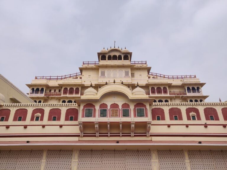 From Delhi: Amer Fort & Jaipur City Tour By Superfast Train