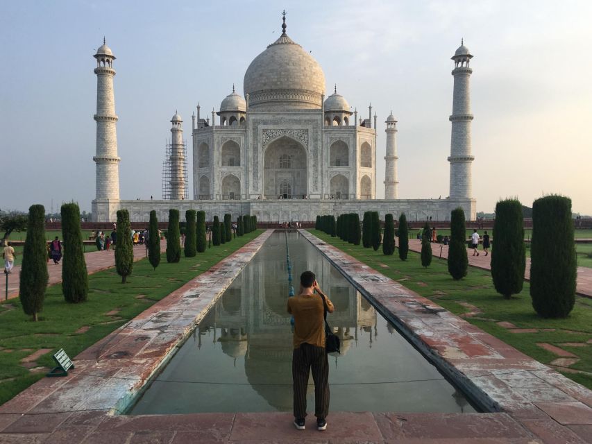 From Delhi: Taj Mahal, Agra Fort, Fatehpur Sikri Tour by Car - Tour Itinerary