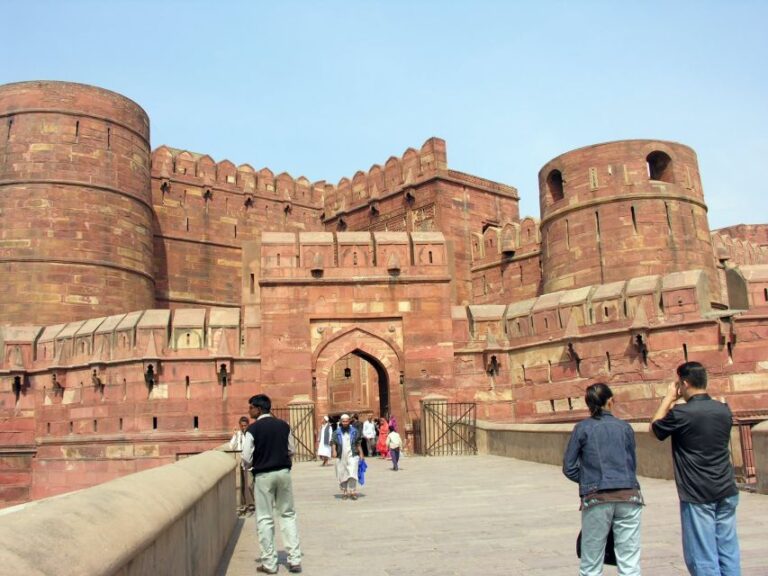 From New Delhi : Day Trip to Taj Mahal & Agra Fort