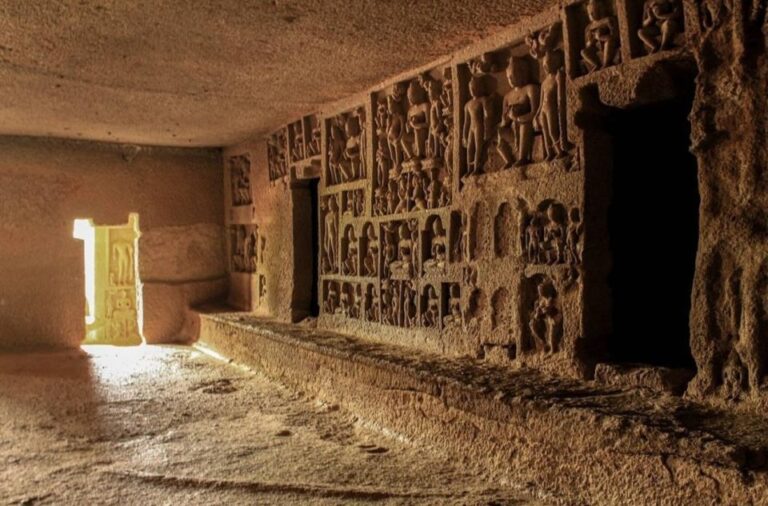 Private Combo Kanheri Caves Tour With Dharavi Slum Tour