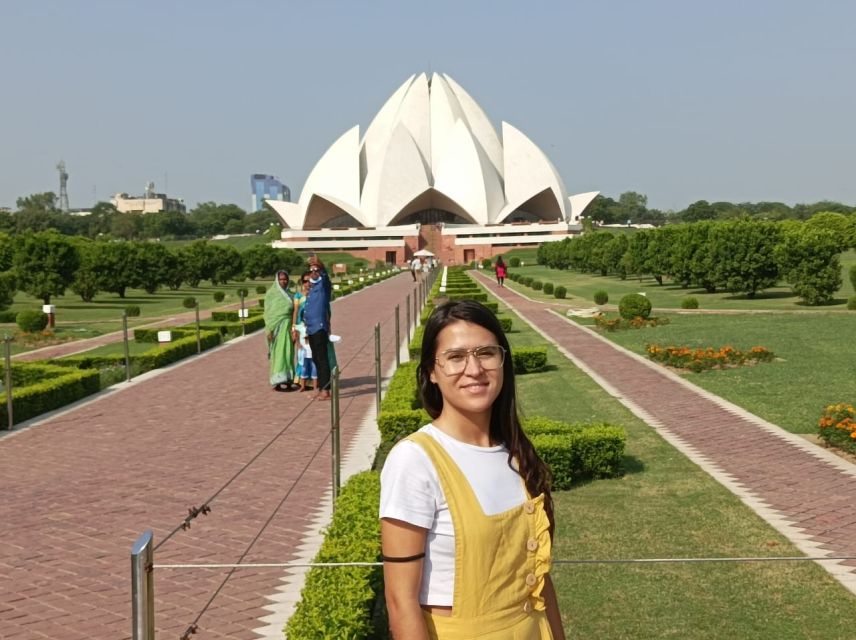 From Delhi: 5 Days Delhi, Agra & Jaipur Golden Triangle Tour - Day 1: Old & New Delhi