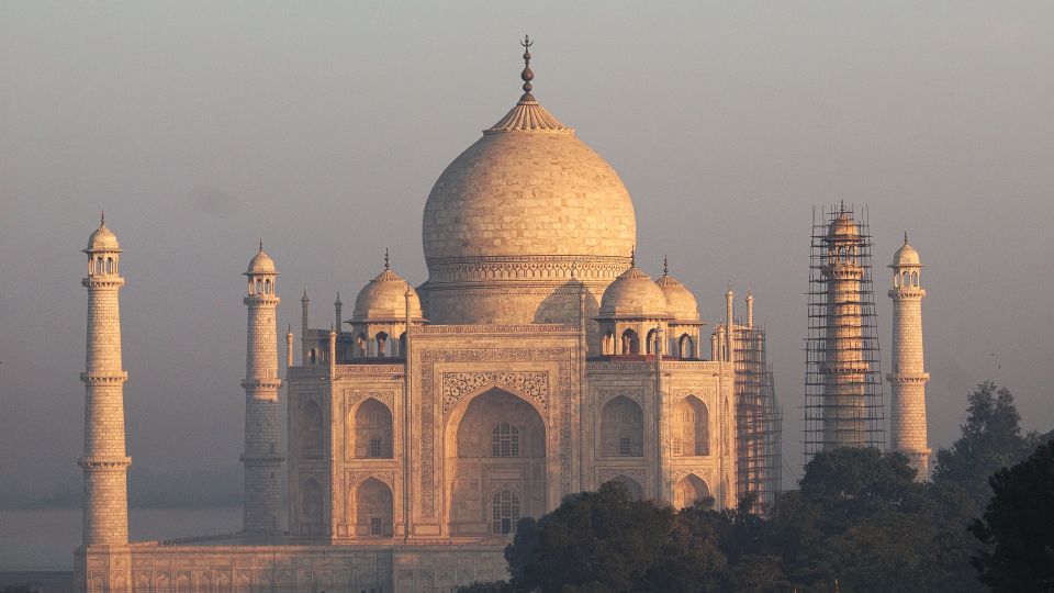 From Delhi: Sunrise Taj Mahal and Agra Fort Private Tour - Experience Highlights